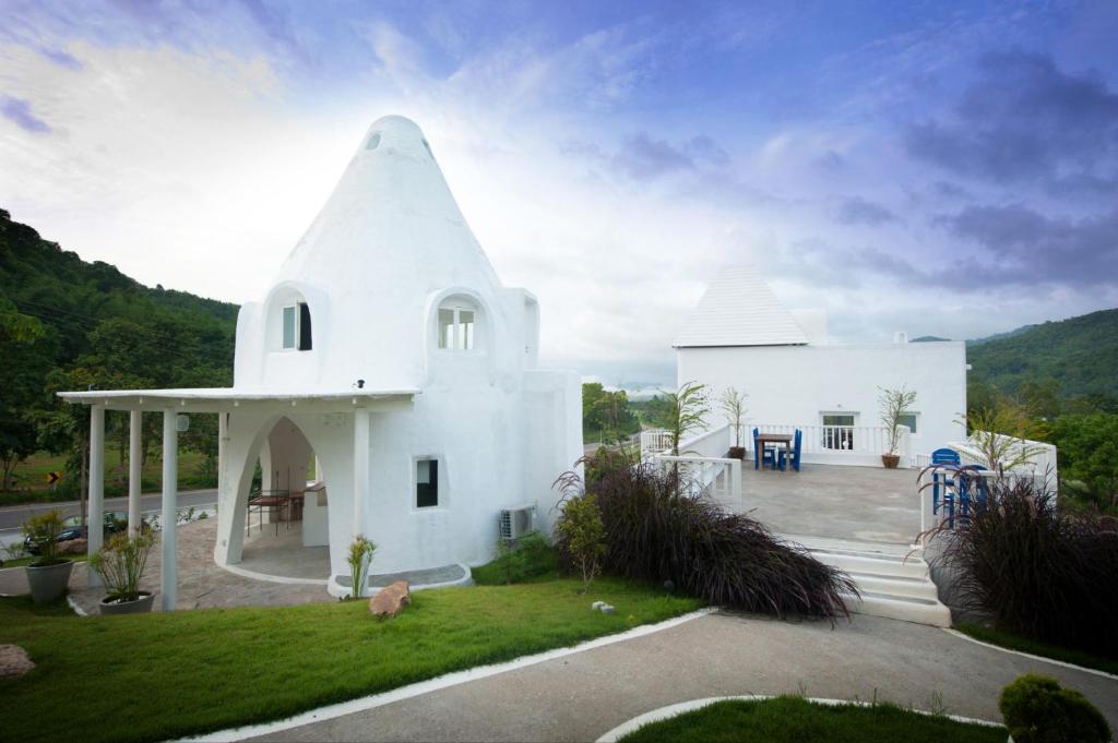 Aristo Chic Resort & Farm Suan Phueng Luaran gambar