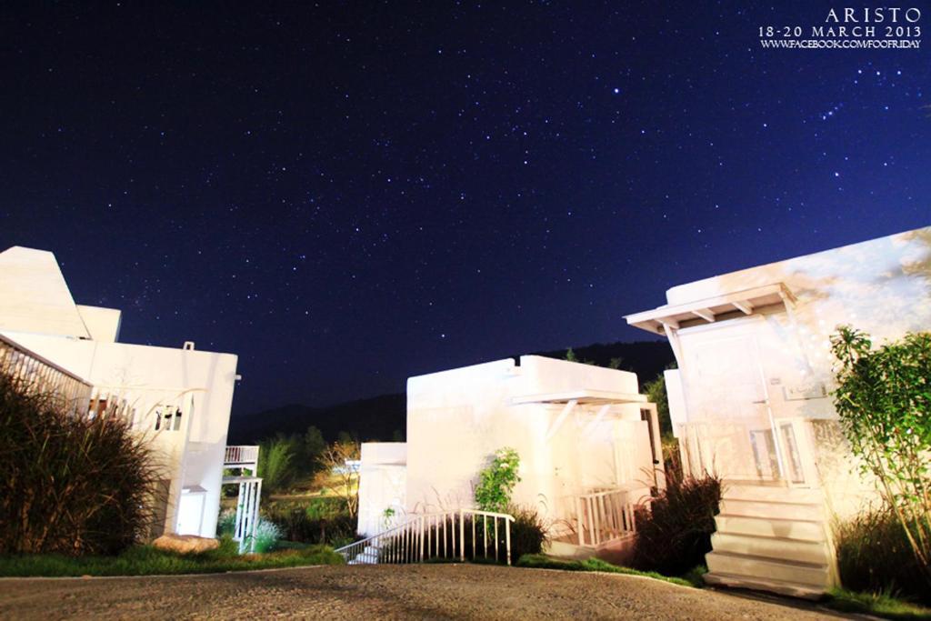 Aristo Chic Resort & Farm Suan Phueng Luaran gambar