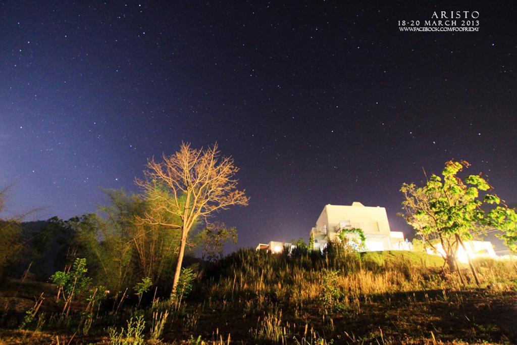 Aristo Chic Resort & Farm Suan Phueng Luaran gambar